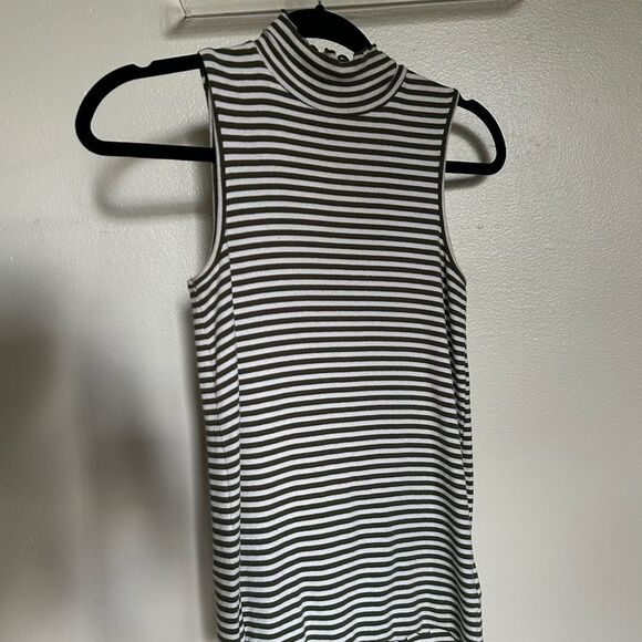 Gap Mock Neck Ribbed Tank Top XS - Picture 1 of 4